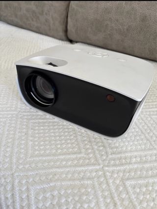 Proyector y Mi TV Stick Nuevo