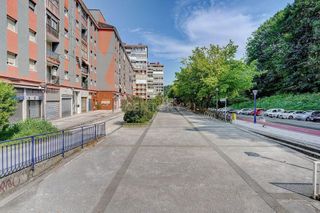 Local comercial en venta en Beraun - Pontika en Errenteria