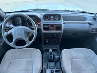 MITSUBISHI MONTERO 