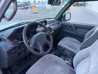 MITSUBISHI MONTERO 