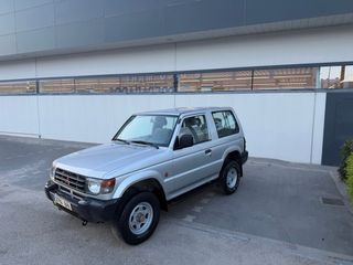MITSUBISHI MONTERO 