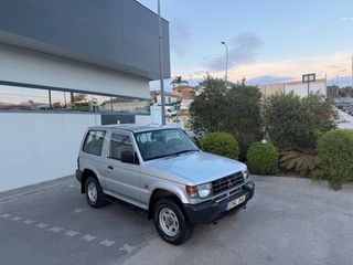 MITSUBISHI MONTERO 