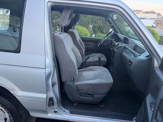 MITSUBISHI MONTERO 