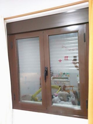3 ventanas abatibles (no oscilobatientes)
