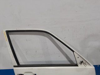 PUERTA DELANTERA DERECHA VOLVO SERIE 440