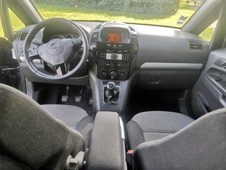Opel Zafira 2010