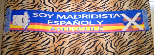 BUFANDA REAL MADRID ANTI CULÉ FÚTBOL 