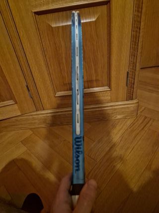 Raqueta de tenis azul