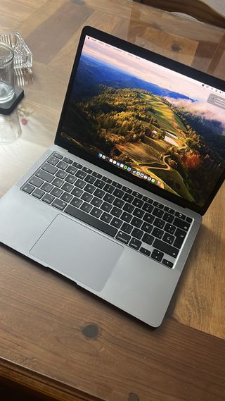 MacBook Air M1 13” 16GB RAM 1TB 96% Batería
