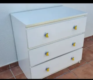 Cómoda blanca ikea