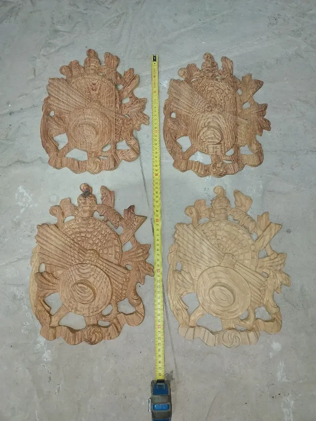 Molduras de madera tallada (4 unidades)