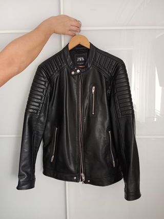 Cazadora polipiel Zara Negra Talla M