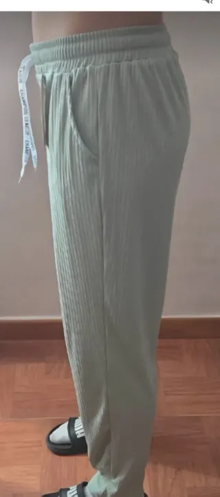 Pantalones de punto calado verde