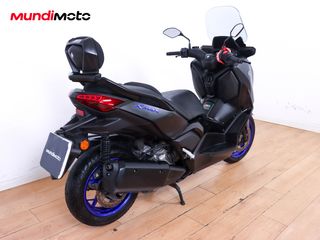 YAMAHA X-MAX 300 