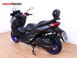 YAMAHA X-MAX 300 