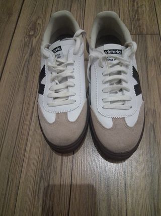 Zapatillas Victoria plataforma beige/blanco
