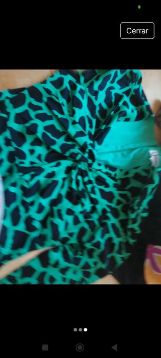 Vestido verde con estampado negro Minueto