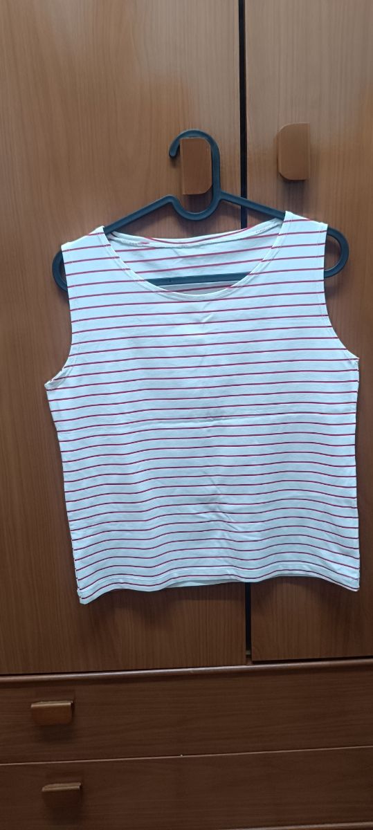 Camiseta de tirantes a rayas