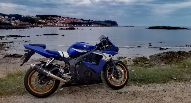 YAMAHA R6 2004