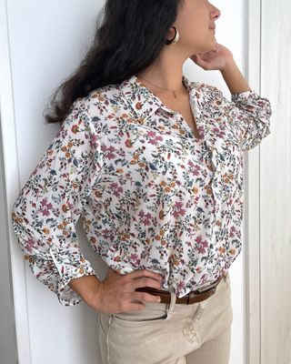 White Oversize Blouse with Floral Pattern 44 (2XL)