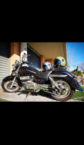 HYOSUNG AQUILA 250cc
E 3935BML