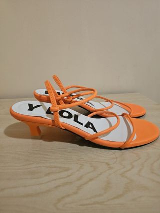 Sandalias Bimba y Lola Naranja Talla X