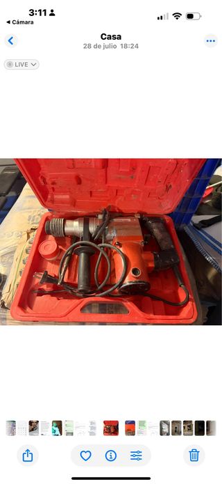 Taladro percutor con maletín 40€