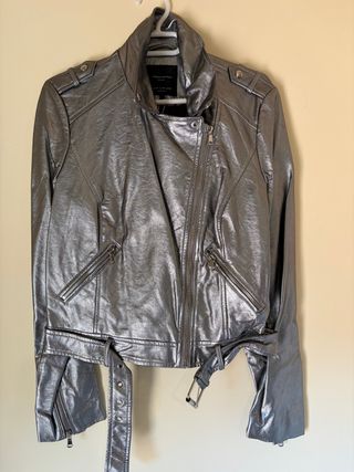 Chaqueta Zara plateada mujer