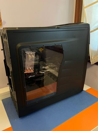 Torre PC Gaming CM Storm Negra