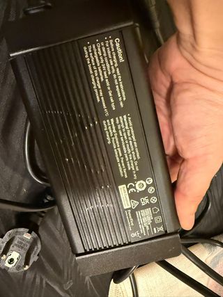 Cargador 24V para scooter de movilidad reducida