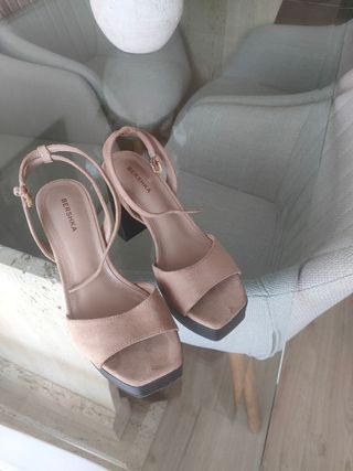 Sandalias tacón alto 35