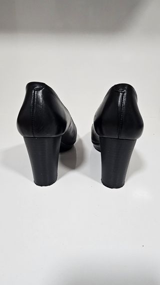 Zapatos de tacón negros