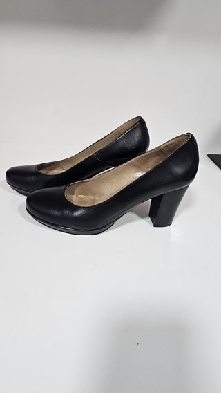 Zapatos de tacón negros