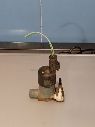 BOMBA DEL LIMPIAPARABRISAS DACIA SANDERO 2011