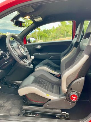 Abarth 500 595 Competizione 1.4 16v T-Jet 132kW E6