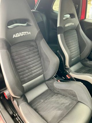 Abarth 500 595 Competizione 1.4 16v T-Jet 132kW E6