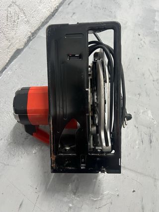 Sierra Circular Black & Decker 1500W