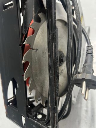 Sierra Circular Black & Decker 1500W