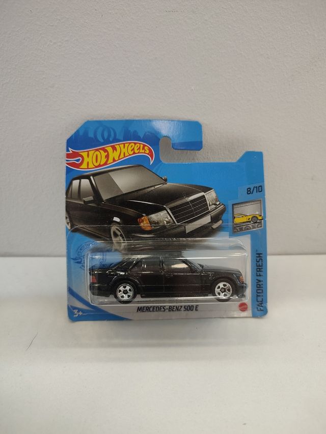 Hot Wheels 2021 Mercedes Benz 500E.