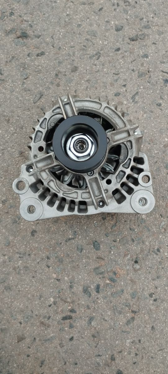 Alternador Bosch (mirar descripción compatibilida)