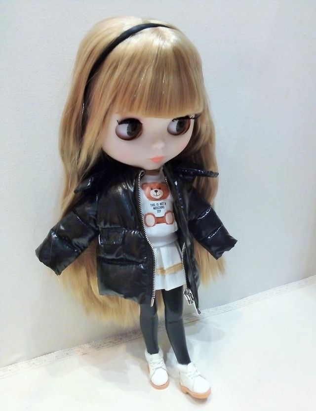 MUÑECA TIPO BLYTHE CON CUERPO ARTICULADO&CARA MATE