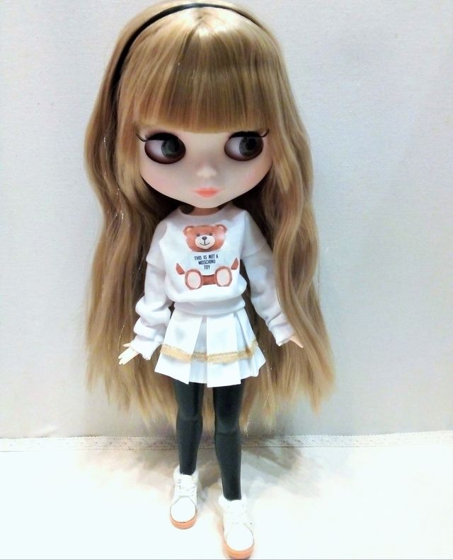 MUÑECA TIPO BLYTHE CON CUERPO ARTICULADO&CARA MATE