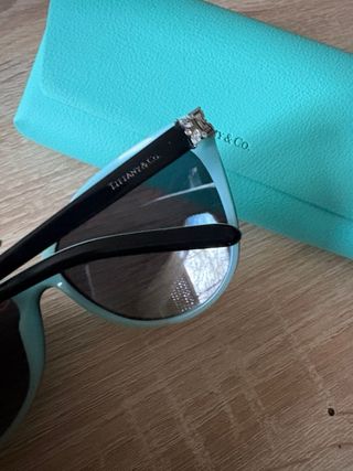 Gafas de Sol Tiffany & Co. Negras y Turquesa