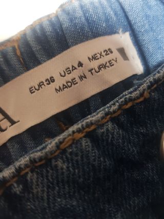 Pantalón vaquero Zara Talla 36