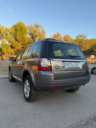 Land Rover Freelander 2011