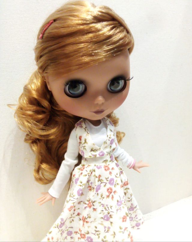 MUÑECA TIPO BLYTHE CON CUERPO ARTICULADO&CARA MATE
