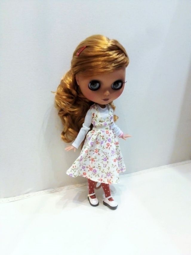 MUÑECA TIPO BLYTHE CON CUERPO ARTICULADO&CARA MATE