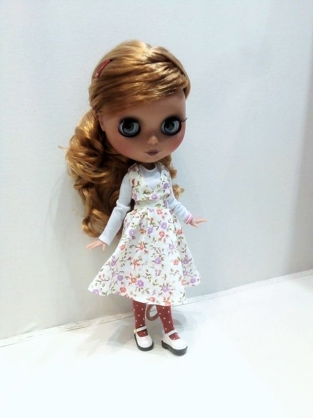MUÑECA TIPO BLYTHE CON CUERPO ARTICULADO&CARA MATE