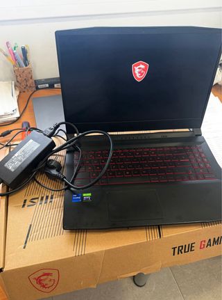 Portátil MSI Katana GF66 11UC-045XES Intel Core i7