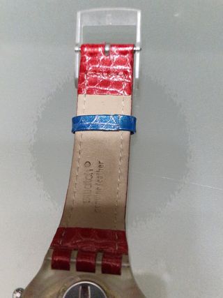 Orologio Swatch Multicolor con cinturino rosso vin